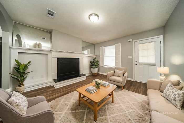 800 Tramore Dr - Photo 7 of 14