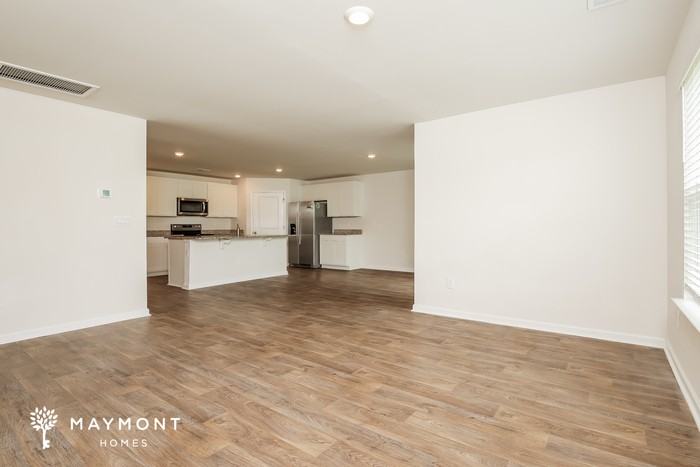 105 Clover Walk Dr - Photo 5 of 15