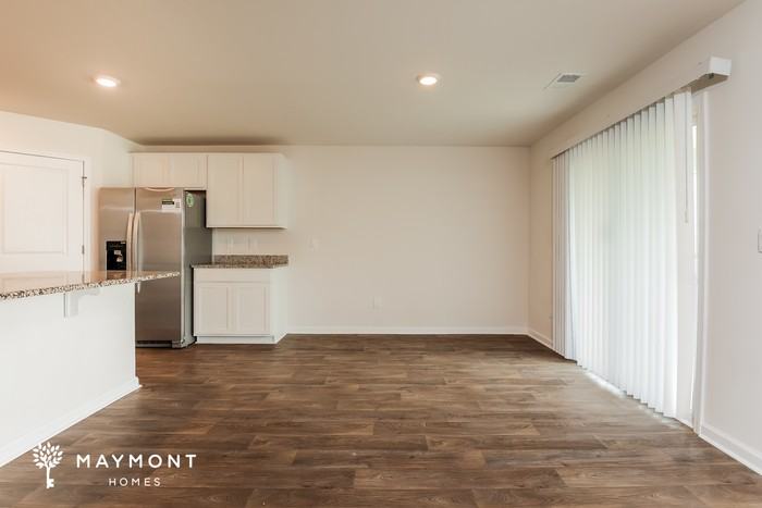 105 Clover Walk Dr - Photo 7 of 15