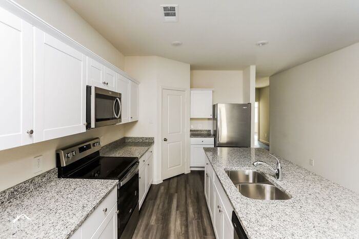 13356 Hiskey Dr - Photo 3 of 18