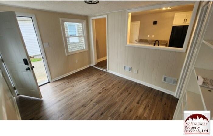 507 W Main St #A - Photo 3 of 24