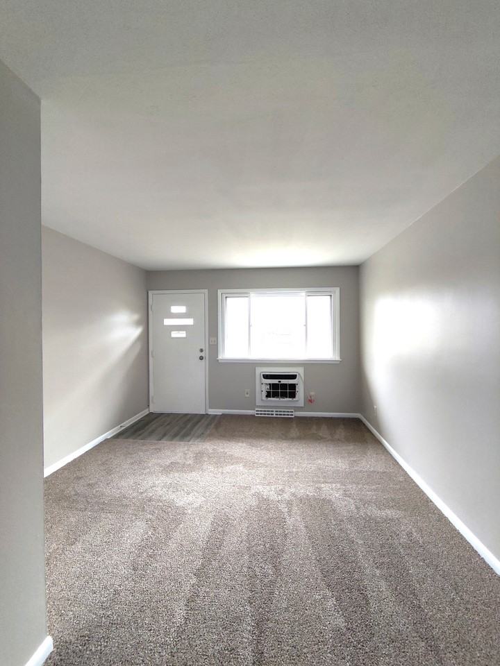 5 E Hall St #5 - Photo 2 of 13