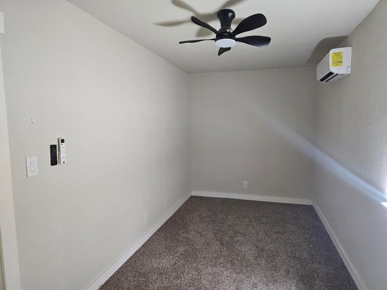 333 S San Eduardo Ave - Photo 6 of 25