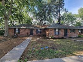 featured image of 19 Pinewood Ct