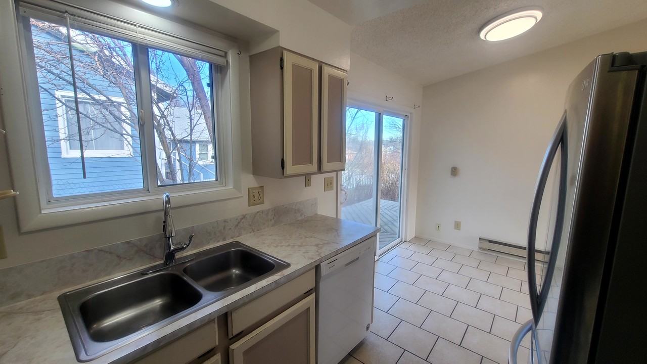 945 Buchanan Ave #NA - Photo 5 of 50