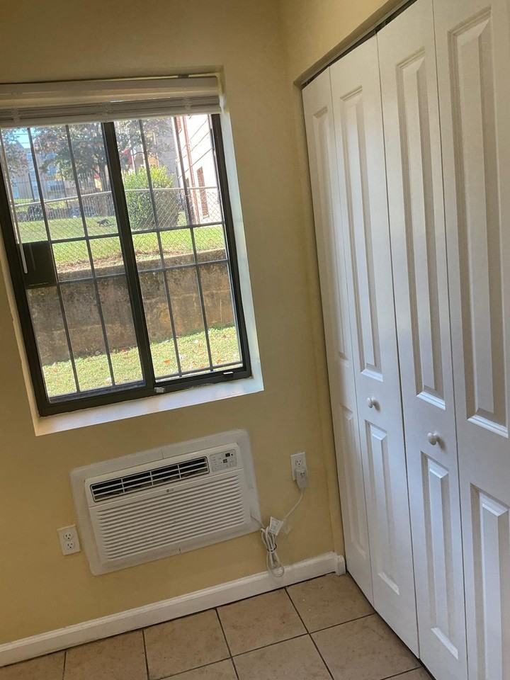 6 Galveston St Sw #103 - Photo 7 of 16