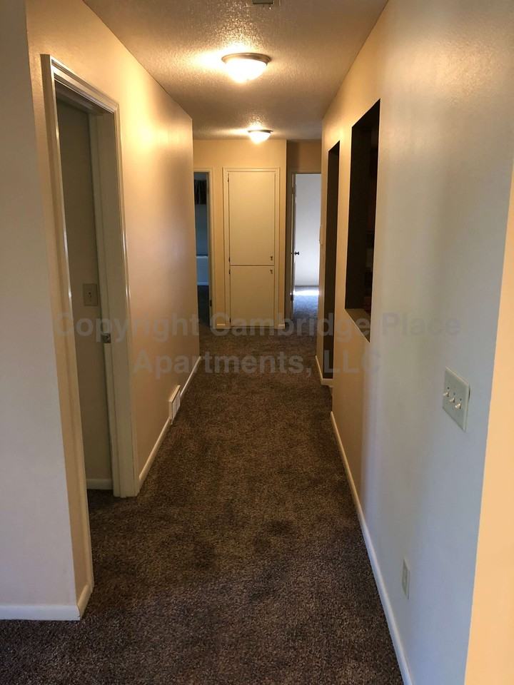 1851 Melrose Ave #202 - Photo 3 of 6