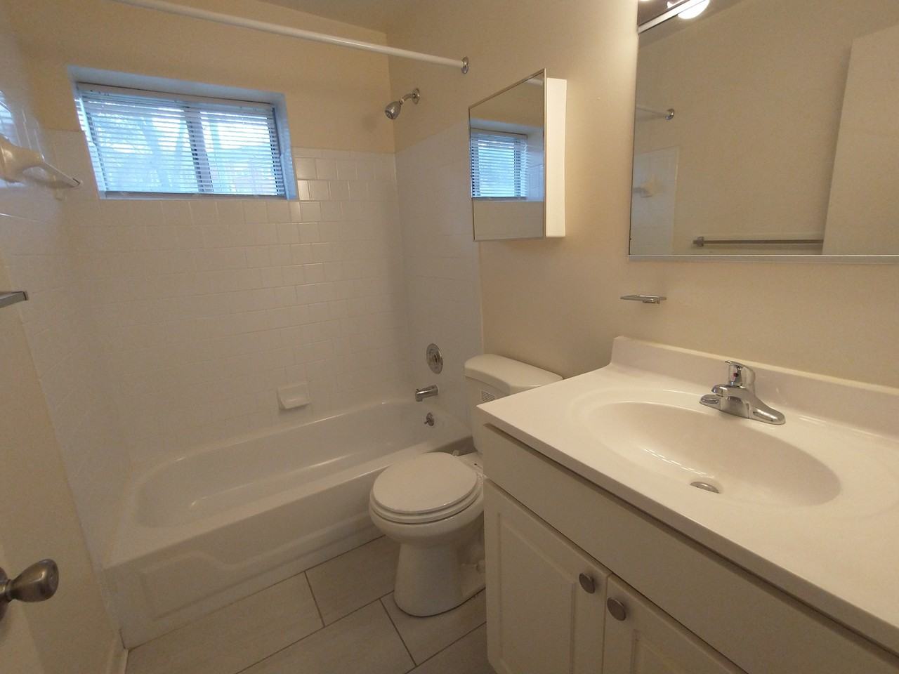 6116 Northwood Dr #B - Photo 4 of 8