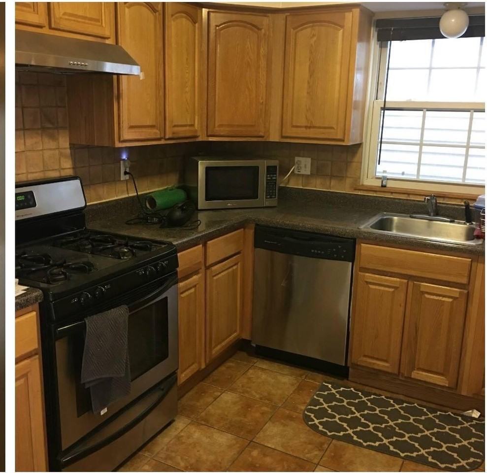 555 Livingston St #555APT2 - Photo 5 of 6