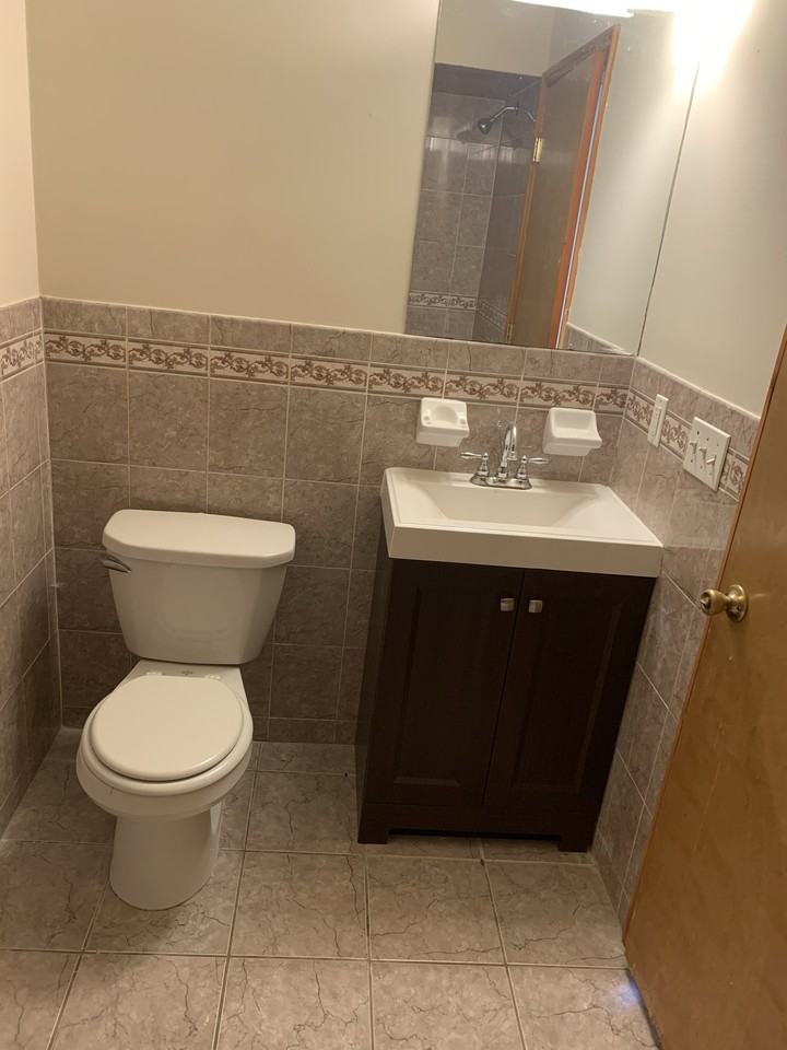 555 Livingston St #555APT2 - Photo 6 of 6