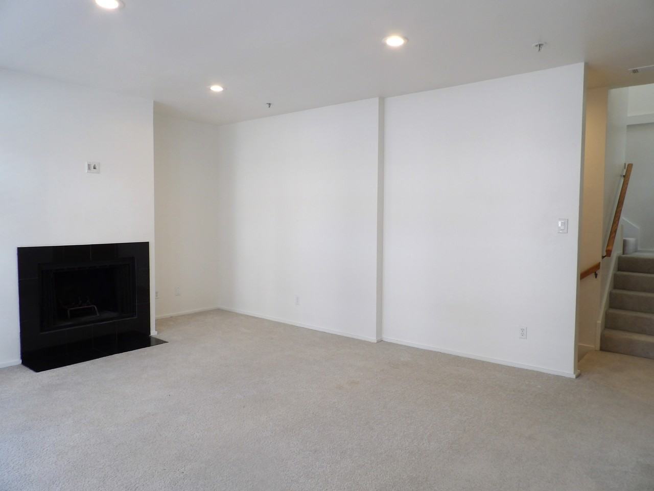 3906 Buena Vista St #16 - Photo 5 of 16