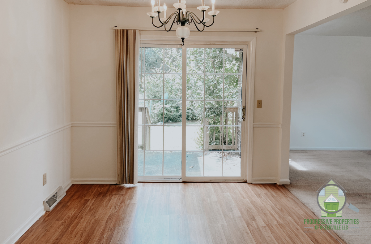 424 Devonwood Ct #1 - Photo 4 of 13