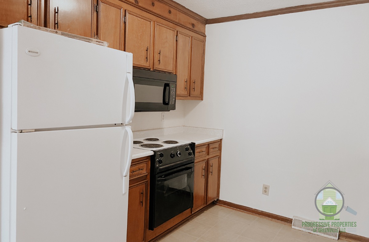 424 Devonwood Ct #1 - Photo 5 of 13