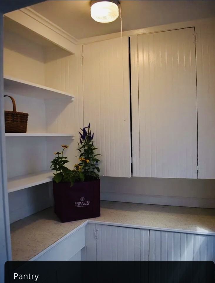 82 Woodbine St #2 - Photo 5 of 9