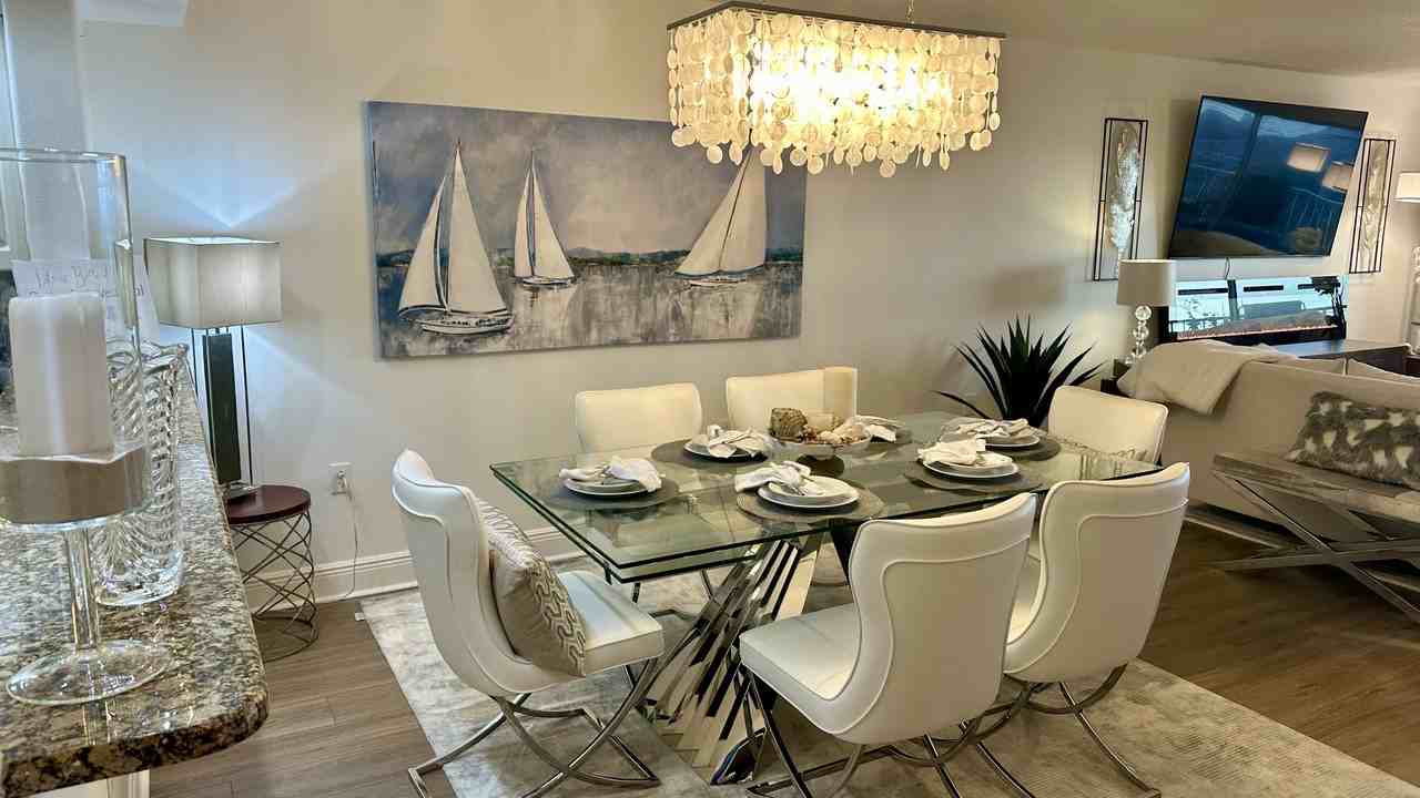 561 Casa Bella Dr #502 - Photo 3 of 28