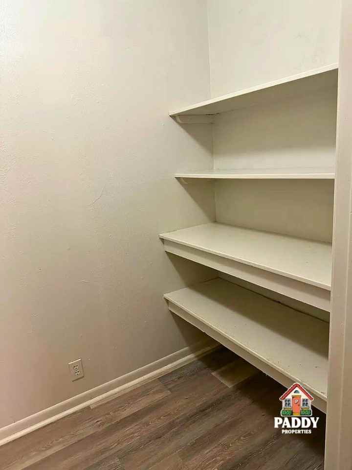 Pine Ridge Apartments - Photo 4 of 9