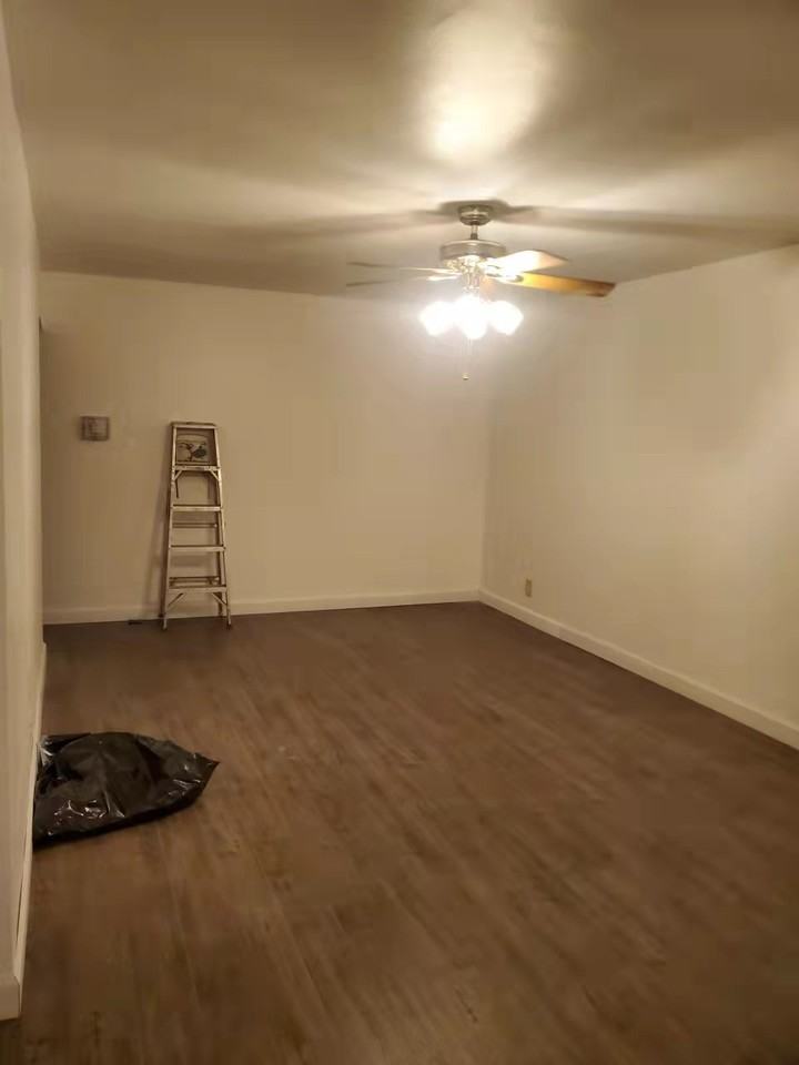 2534 73rd St #2 - Photo 5 of 5