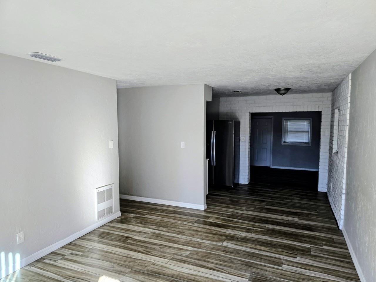 1413 Nw 19th Ct #NA - Photo 2 of 15