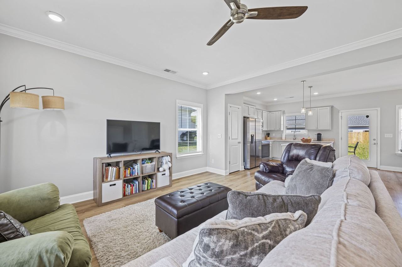 631 Bellingham Dr Ne #631 - Photo 7 of 41