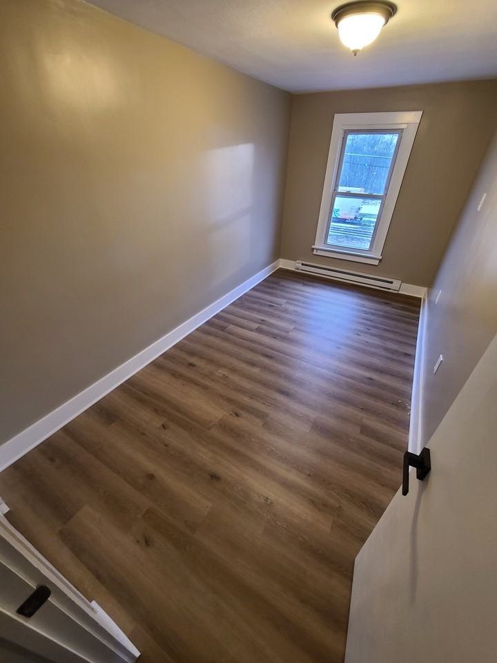 130 Woodlawn Ave #NA - Photo 2 of 13