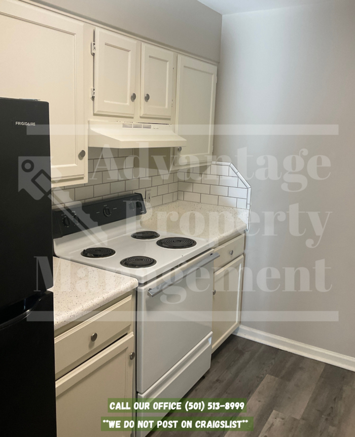 1955 Keathley Dr #22 - Photo 3 of 9