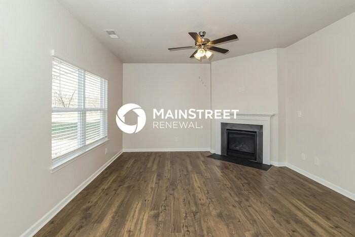 4742 Willow Bluff Cir - Photo 5 of 19