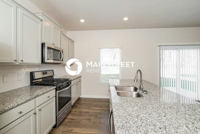 4742 Willow Bluff Cir - Photo 6 of 19