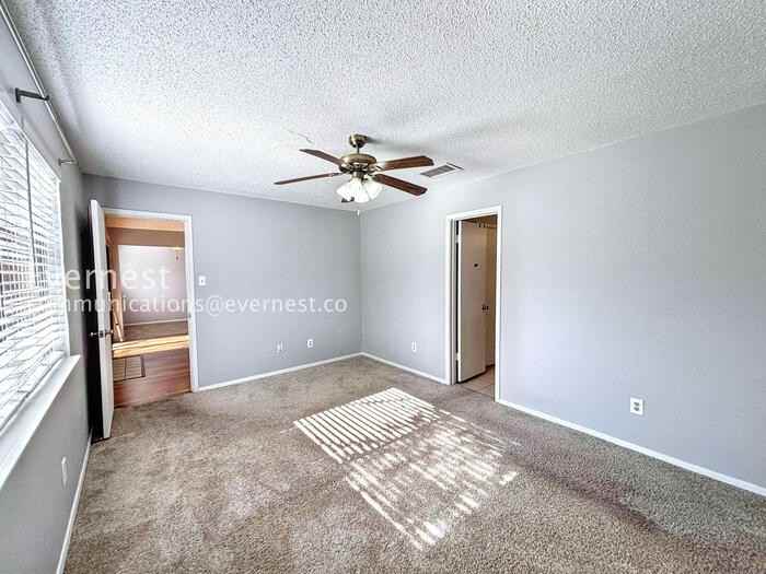 915 Pyegrave Pl - Photo 7 of 27