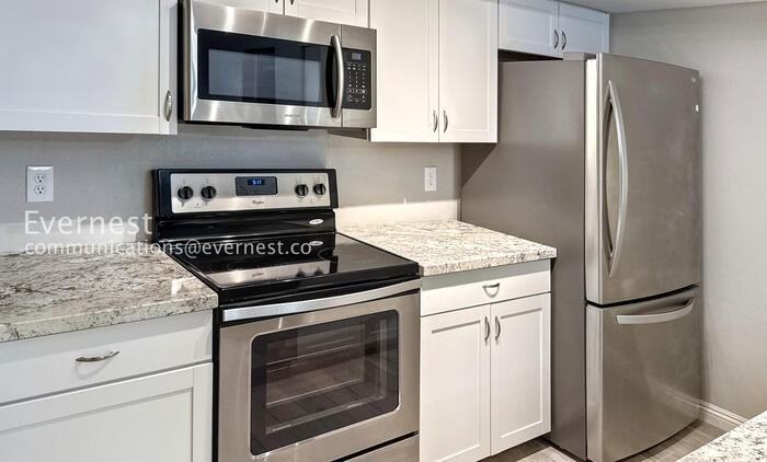 1920 W Lindner Ave #131 - Photo 3 of 30