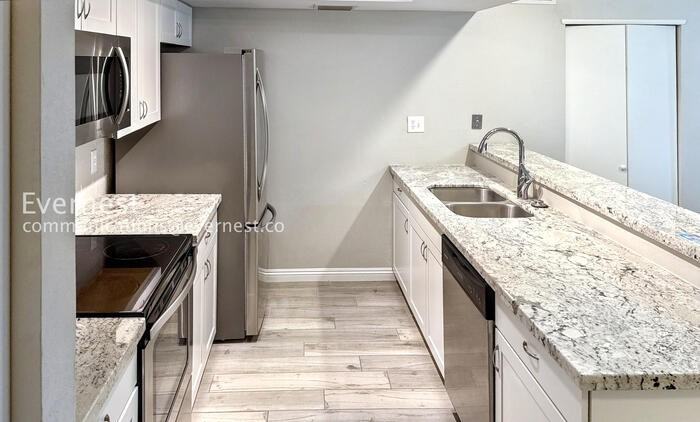 1920 W Lindner Ave #131 - Photo 2 of 30