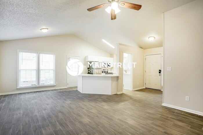 317 Aqua Marine Ln - Photo 2 of 18