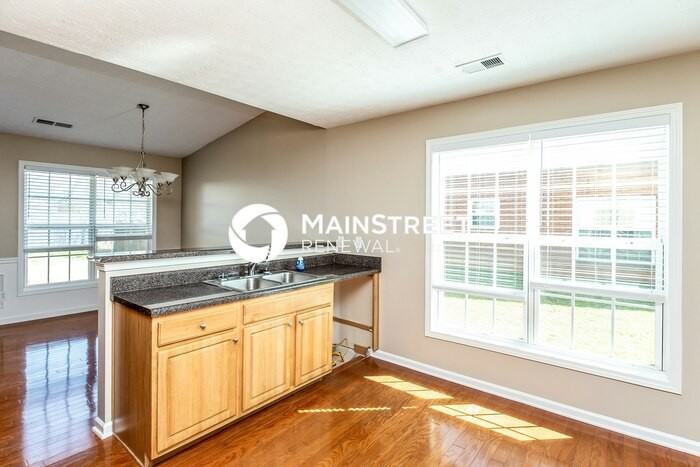 116 Sparkling Spring Trl - Photo 7 of 17