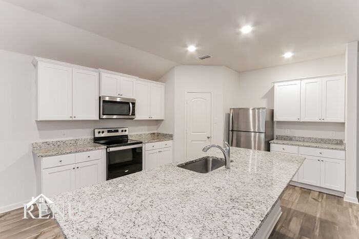 2013 Hialeah Dr - Photo 4 of 19