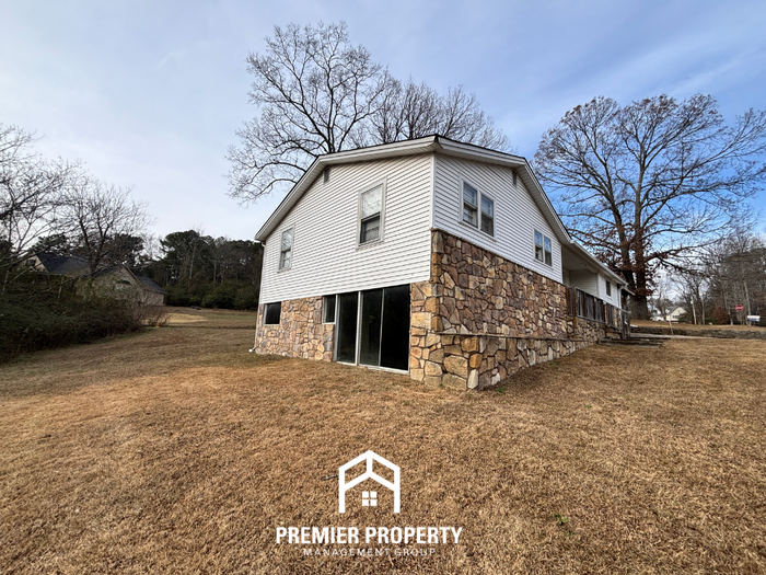 3400 Coody Rd - Photo 3 of 12