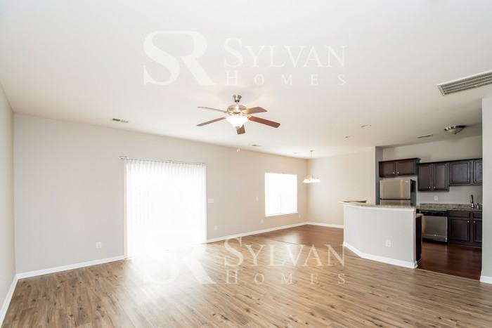 1084 Kingston Village Loop - Photo 3 of 16