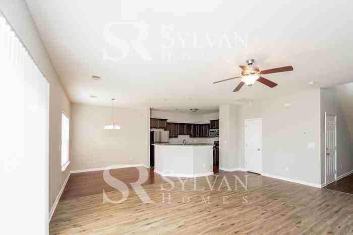 1084 Kingston Village Loop - Photo 4 of 16