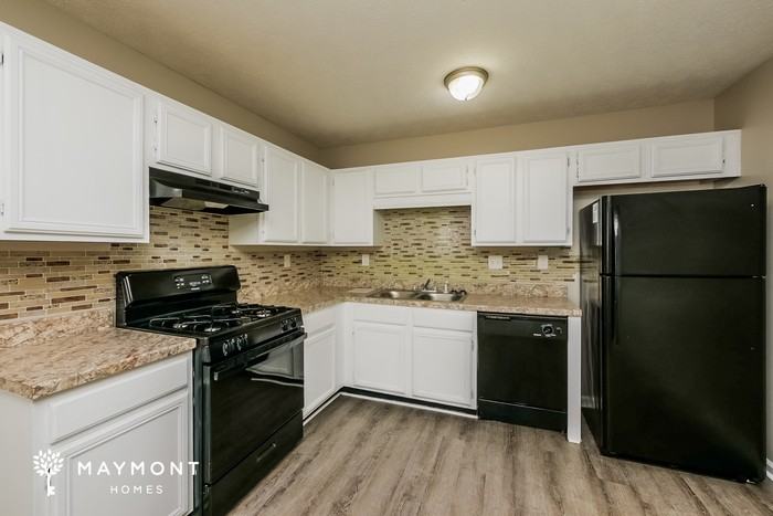 3652 Reynolds Rd - Photo 6 of 12