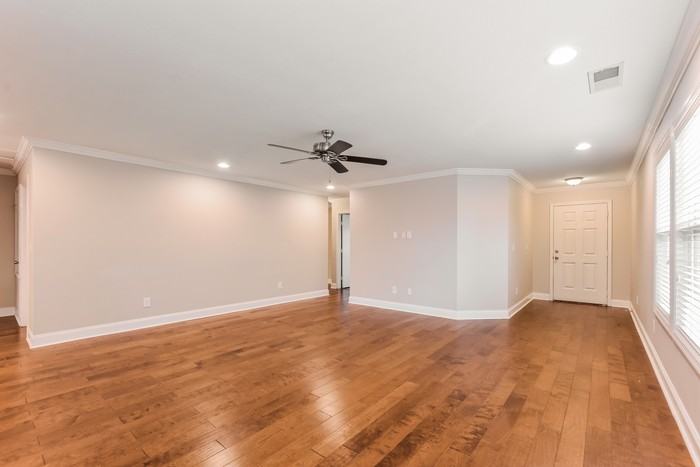 109 Rein Dance Ln - Photo 4 of 12