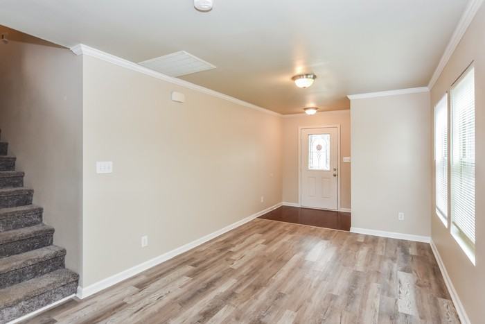 115 Darrow Creek Dr - Photo 5 of 12