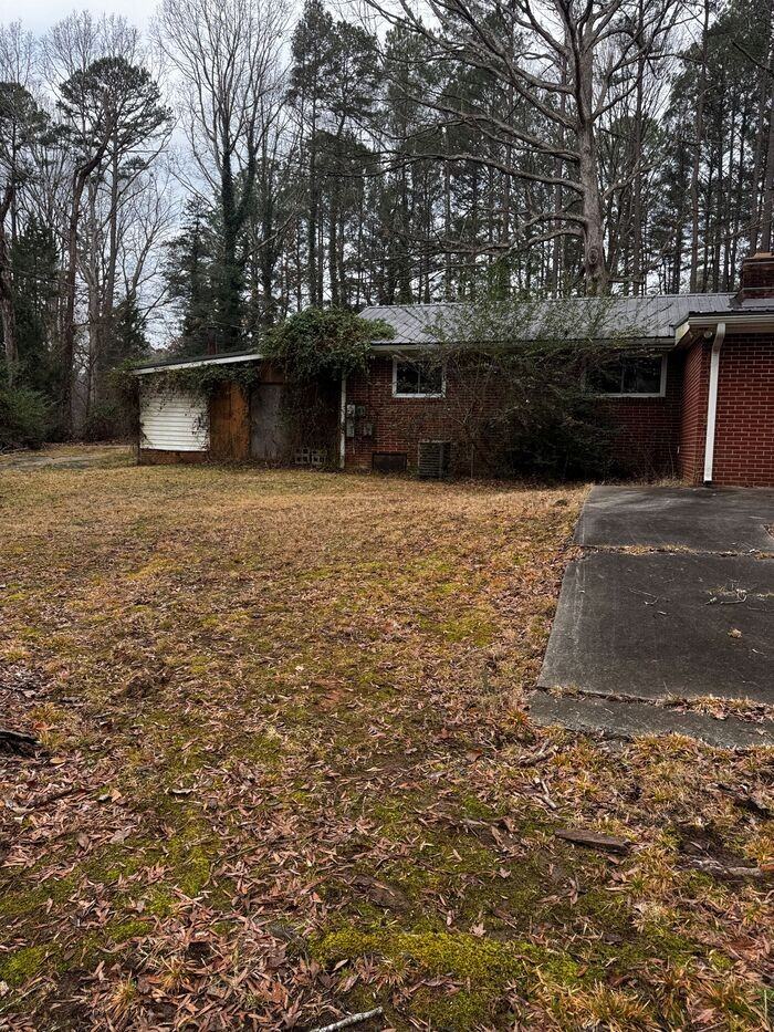 215 Clark Rd - Photo 3 of 14