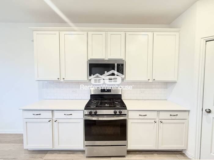 2548 Goodrich Rd - Photo 3 of 16