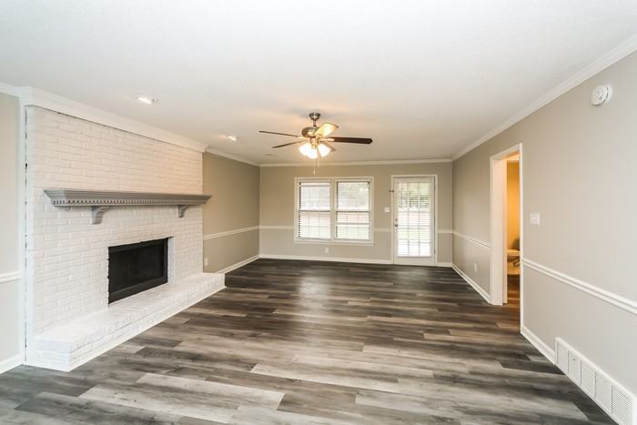 7409 Woodshire Rd - Photo 4 of 17