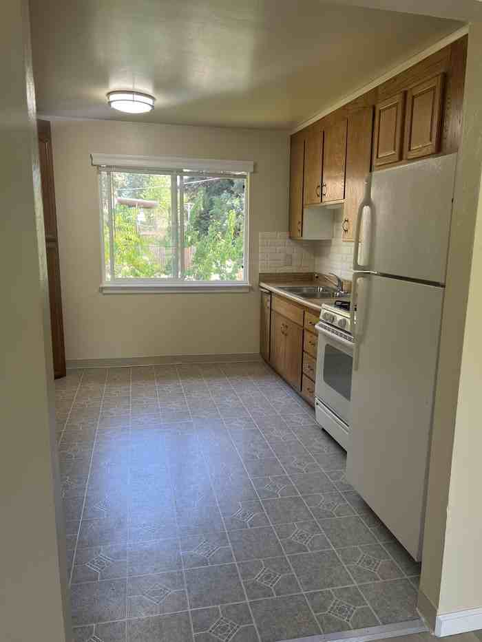 236 Sacramento St #7 - Photo 2 of 20
