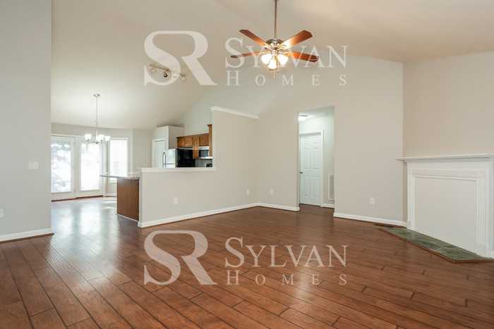 179 Pitts School Rd Nw - Photo 4 of 16