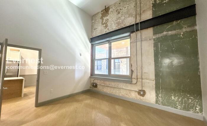 2212 Morris Ave - Photo 7 of 19