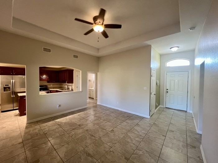 3322 Adams Landing Ave - Photo 3 of 18