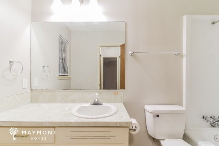 721 Ledyard Pl - Photo 7 of 11