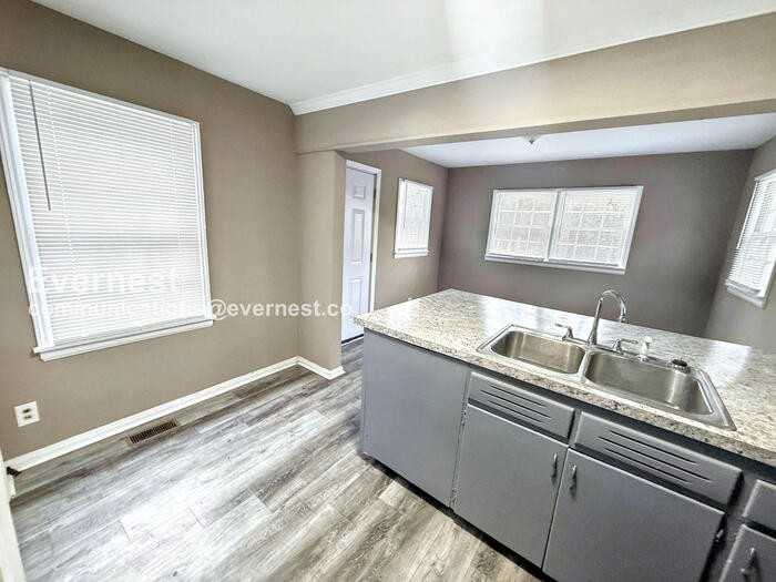 920 80th St S - Photo 5 of 25