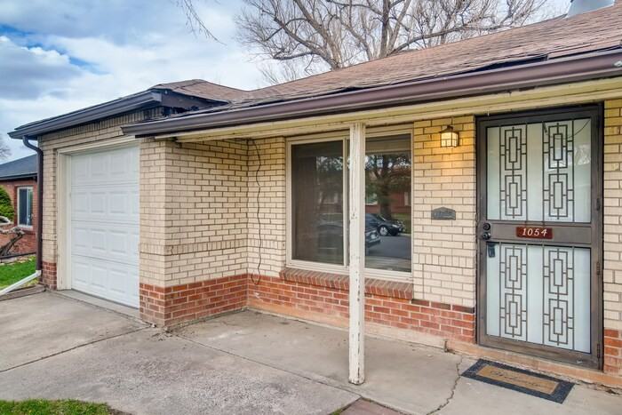 1054 Revere St - Photo 3 of 27