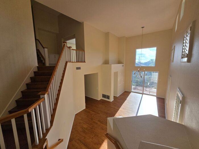 6071 Wooddale Row - Photo 2 of 40